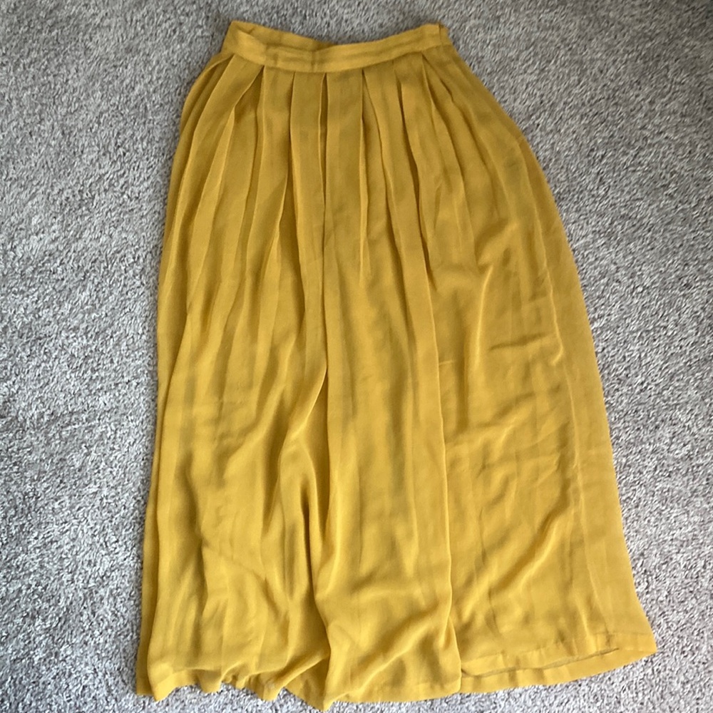 Forever 21 skirt